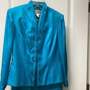 “Papell Petite”  Silk Suit